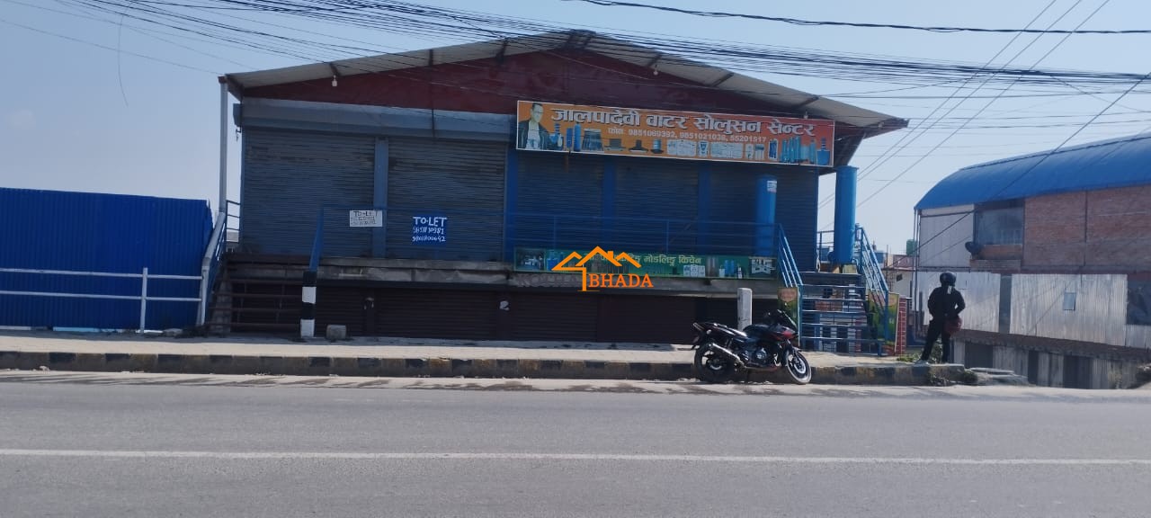 Shop/showroom space for rent in green hill city, imadol